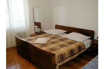 Zasebna nastanitev Slatine 8